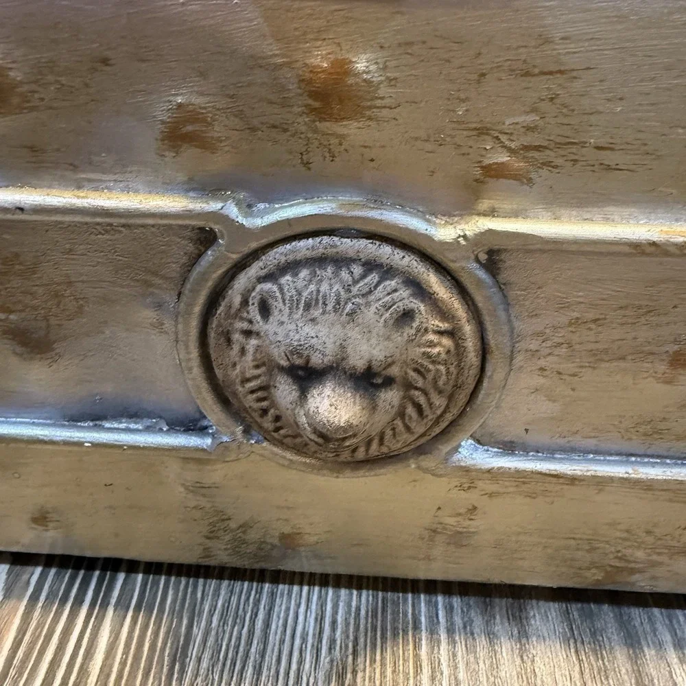 Metal Hinged Treasure‎ Box Studded With Lions On It Beautiful Piece